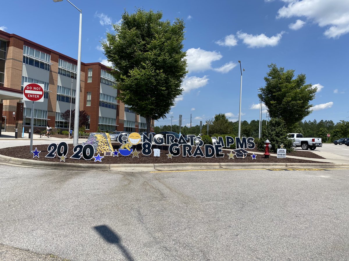 Great first day of pick item pick-up <a href="/MPMSleopards/">Mills Park Middle</a>. Thanks to A Greeting on the Green for helping us celebrate our 8th graders