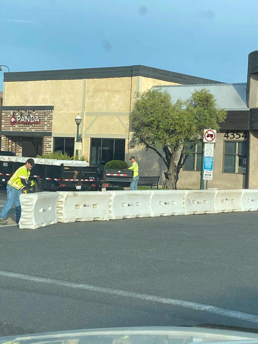 ryanmthoms's tweet photo. So this is the story of how my conservative hometown militarized over night due to race-baited rumors: https://t.co/ECuYNHJlLe