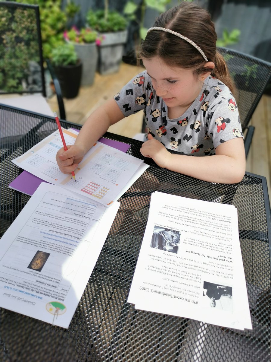 joann0208's tweet photo. @ChurchHillJS Working outside today. Caitlin has been working hard on her animal quiz ready to test us all at the weekend. https://t.co/tSdQvb7BH1