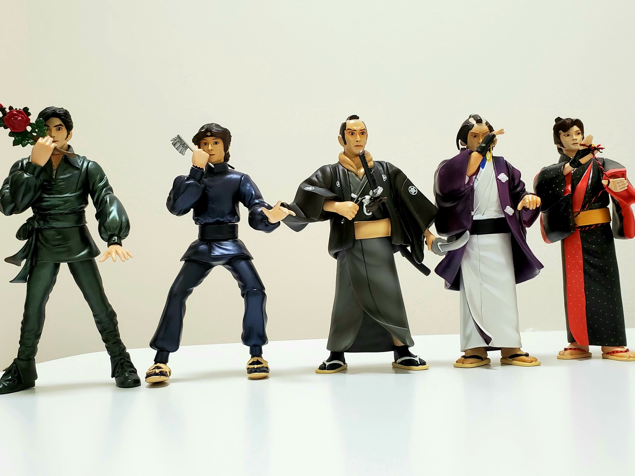 孤独のディアマンテ 必殺仕事人放送ですと が 今年はエンケンさん演じる瓦屋の陣八郎が不在 ゲストに杉本哲太さんが出演されるそうだけど 杉本哲太さんが必殺に出演されるのって 必殺仕事人09 の最終回以来 藤田まことさん演じる中村主