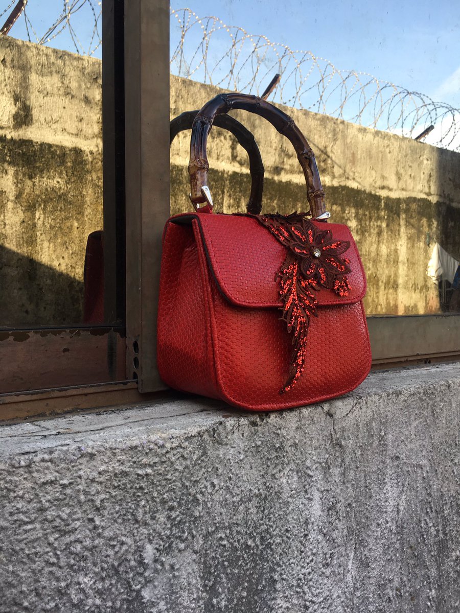 MmaDilue's tweet photo. @TheObsidianWay @YouAKeeCopyyy @shopkisara @lolaadeoti Designed and produced in Lagos Nigeria .
Please visit us on ;
https://t.co/twwYO7eqSw https://t.co/SRBLRtRQL1