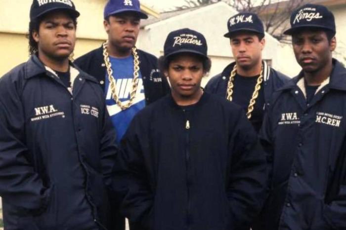 It’s time for a reunion show on the lawn of the White House <a href="/icecube/">Ice Cube</a> <a href="/drdre/">Dr. Dre</a> <a href="/ewrightjr/">Lil Eazy E</a> <a href="/DJYellaNWA/">DJ Yella</a> <a href="/realmcren/">MC REN</a>