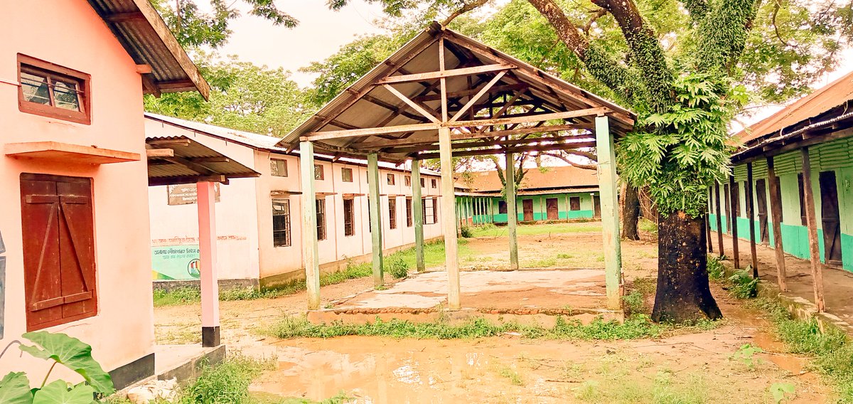 MohibulIslamChy's tweet photo. #Had_enjoyed_alot.#Old_memories.#School_days.#Missing_you_all.
I'm so thankful my childhood was filled with imagination & bruises from playing outside instead of apps and how many like you get and picture.
@itzzzRK @DULALKHAN8761 @Mozahar44067320 https://t.co/Z5MmpIGTjM
