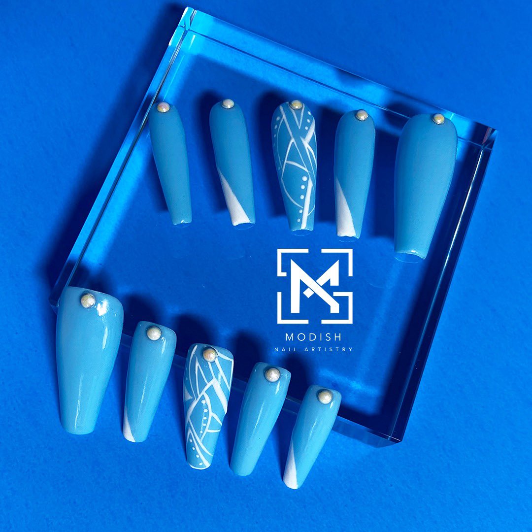 _Nessasaryy01's tweet image. Hey guys, sooo for those of you that don’t know, I’ve finally rebranded from Nails By Nessa to Modish Nail Artistry🥳 I’ve revamped my list of services, but what I’m really excited about are my new Modish Press-ons. Here’s my first set, I’m so in love with these🥺💕