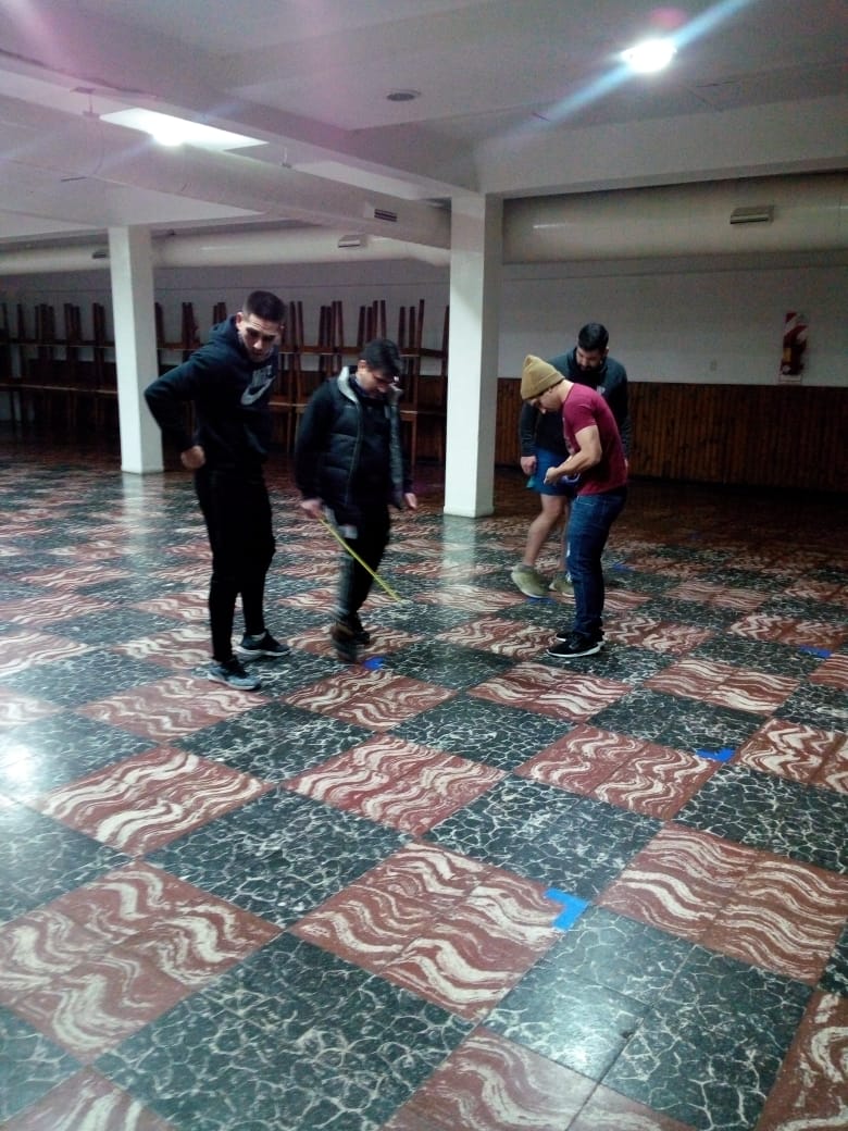 futsaltotalrg's tweet photo. PINGÜINO, A LA CANCHA
El plantel del Naranja 🐧 fue el primero en volver a los entrenamientos en cancha, este martes. Además, O'Higgins y San Martín continúan adecuando sus instalaciones para iniciar esta semana. El resto de los clubes también piensa en el retorno. 🏋️‍♂️🏃‍♂️ https://t.co/ydizSQ2ogk