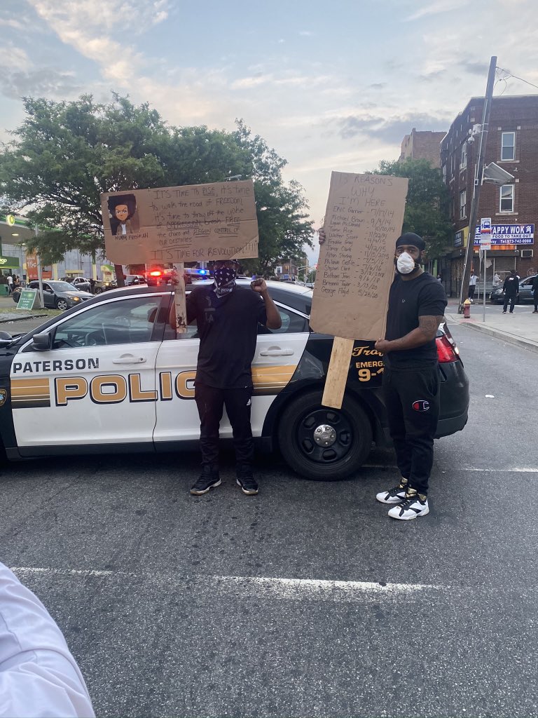 MonkeyDSpank's tweet photo. My brothers keeper. Paterson remained peaceful. We will not destroy our own home ✊🏽✊🏿✊🏾🖤🤎 #BlackLivesMatter #PatersonProtest https://t.co/gzjITzfJ0G