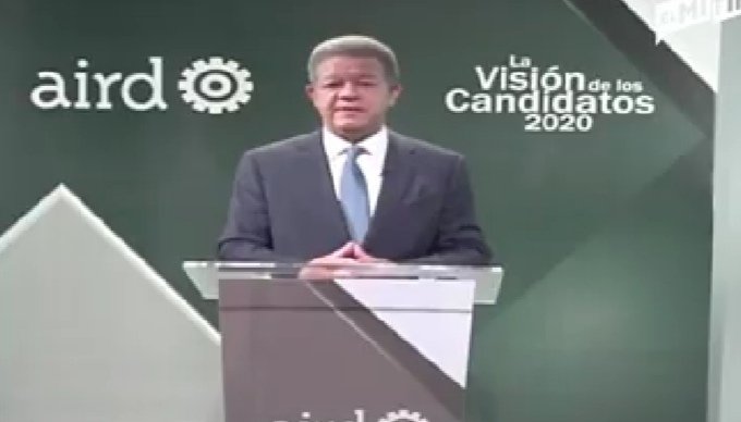 eyrnews's tweet photo. #AHORA | Leonel Fernández promete pruebas masivas de COVID-19, equipar centros de salud y un pacto que permita revisar inversiones en centros médicos.

#EstrellasyRedes #Elecciones2020RD #visioncandidatosRD2020 #LeonelEnAIRD https://t.co/T3mjqtBXs7