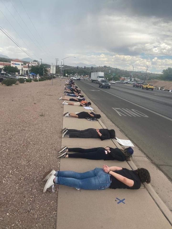NotMstDope's tweet photo. Proud of Nogales. Coming from a border town next to Mexico and seeing this  🙌🏽👏🏽👏🏽 #BLM https://t.co/Sw3pn5GQah