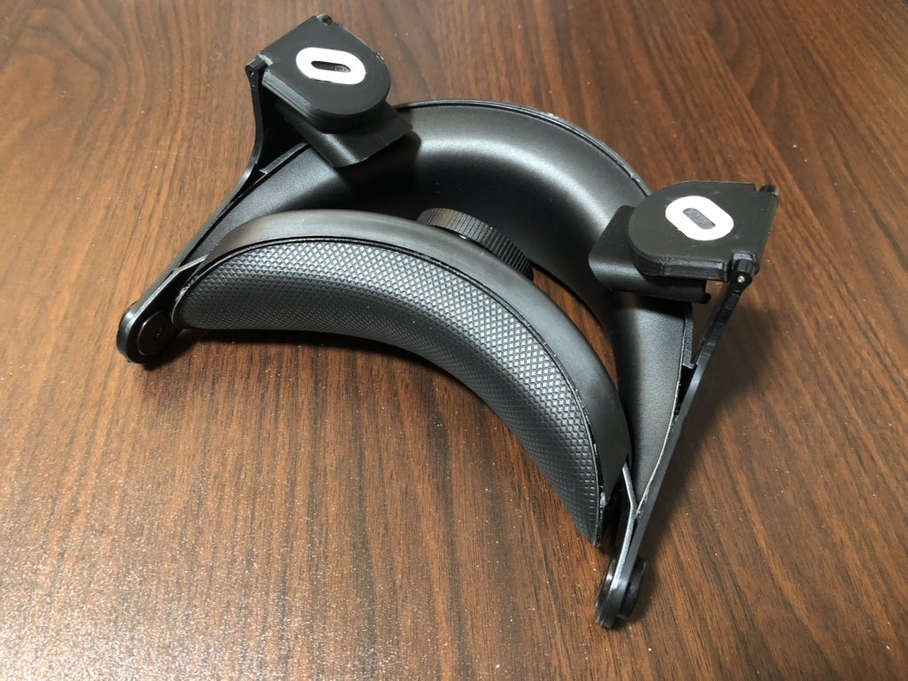 VulpeS404's tweet photo. トラッキング5/17発送で止まってるけど届いたw
2月頭に注文したGO QuestVR
(@ZGFTECH )のHalo Strap!
#GOQuestVR
#HaloStrap https://t.co/DOHBPCXIp1