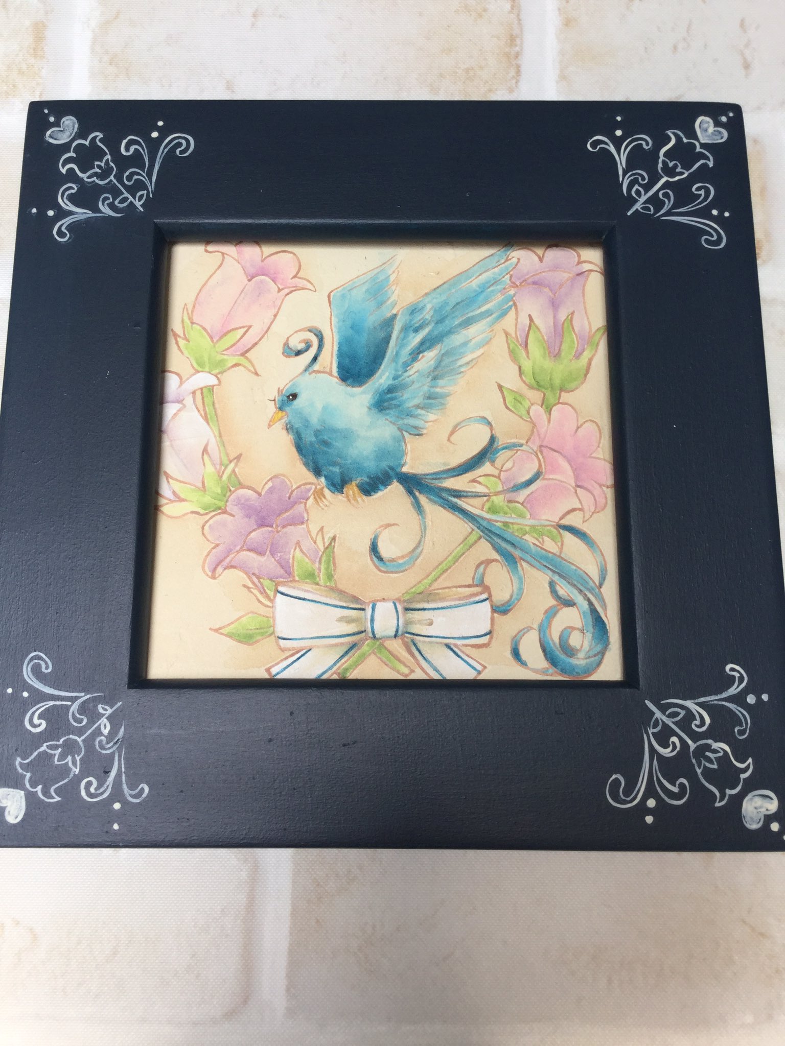 توییتر りりの トールペイント作家 در توییتر カンパニュラと青い鳥のフレーム カンパニュラ 花言葉は感謝 トールペイント ハンドメイド作家 オリジナルイラスト 創作イラスト カンパニュラ 青い鳥 絵 T Co D2hfzm6g9b