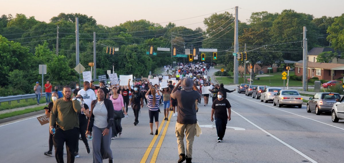 PastorTonySmith's tweet photo. #MOOW Thanks to my friend Jalin Bernard for organizing a great March today in Conyers Ga. Your destiny for greatness is around the corner! And thanks to our chairman Oz Nesbit , Corey Hambrick, Rep. Washington &amp; Sheriff Levitt for coming out. https://t.co/LI2AJjzJVm
