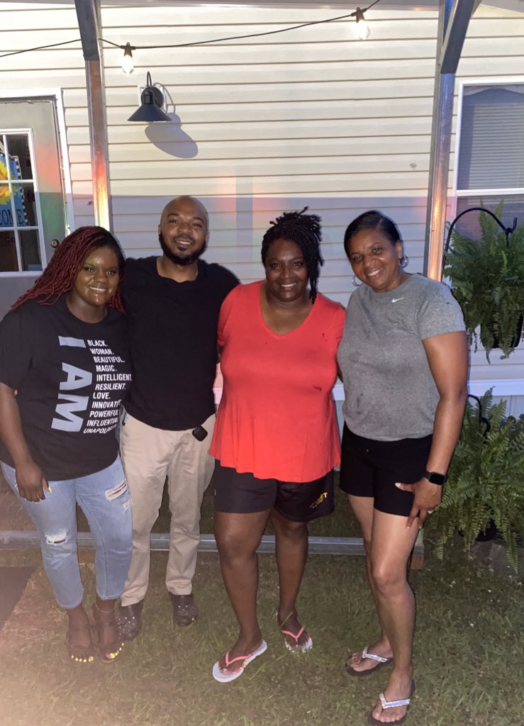 milonsc's tweet photo. #Year48
Ended my Birthday with family! ❤️
#Blessed https://t.co/wJgyWYm6wy