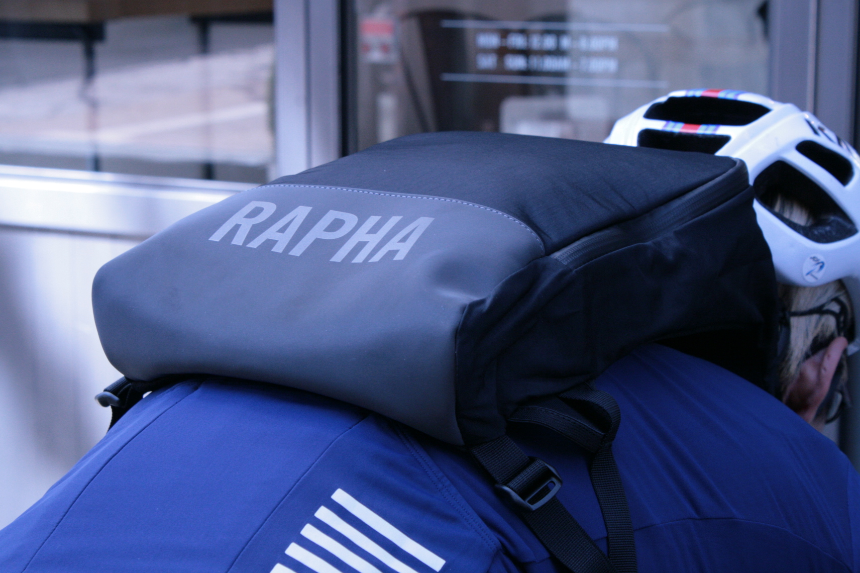 Rapha プロチーム ライトウェイト バックパック 新品 Rapha プロチーム ライトウェイト バックパック ブラック Rapha
