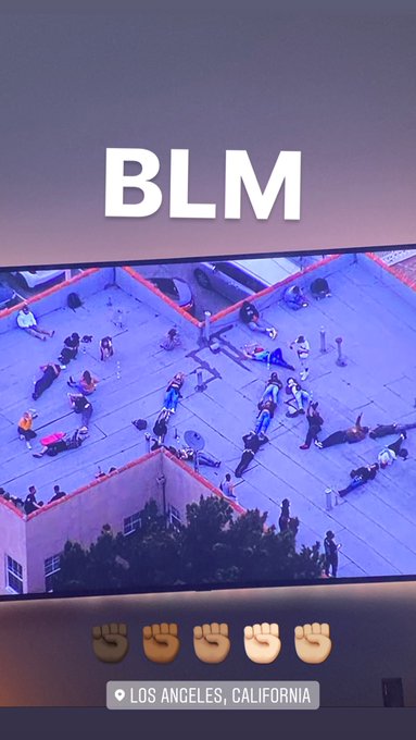 I WANT TO HELP THEM GET OFF THIS ROOF SO BAD #laroofers #rooftopprotesters #NoJusticeNoPeaceProsecuteThePolice<a href="/tag/laroofers"class="tags">#laroofers</a><a href="/tag/nojusticenopeaceprosecutethepolice"class="tags"><span>#nojusticenopeaceprosecutethepolice</span></a><a href="/tag/rooftopp"class="tags"><span>#rooftopp</span></a>