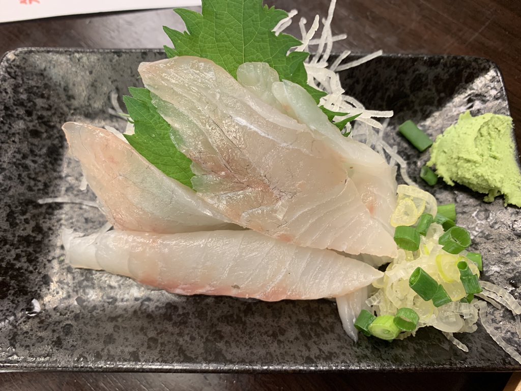 魚河岸大衆料理ももじ百路 今晩は スズキは難しいてすね 東京湾のは臭い 沖のは高級魚