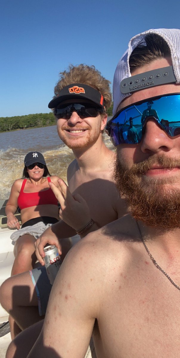 cooper_pate14's tweet photo. Just couldn’t go today without wishing my good buddy ol’ Pal a happy birthday! @ColeChorton39  happy birthday bud! https://t.co/iIKeiJN8rf