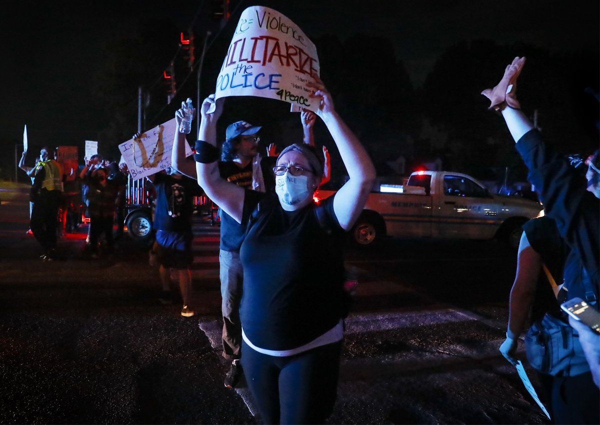 markweberphoto's tweet photo. Protesters blocking traffic on Germantown Rd. #BLM #BLMprotest #MEMPHIS #memphisprotests https://t.co/c9BC35KmmB