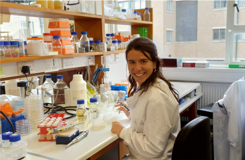  @carmen_agro is studying bacterial regulatory networks so that we can improve  #nitrogenfixation, a biological process that could make agriculture more sustainable. She's also a much-loved associate tutor at Queen's!