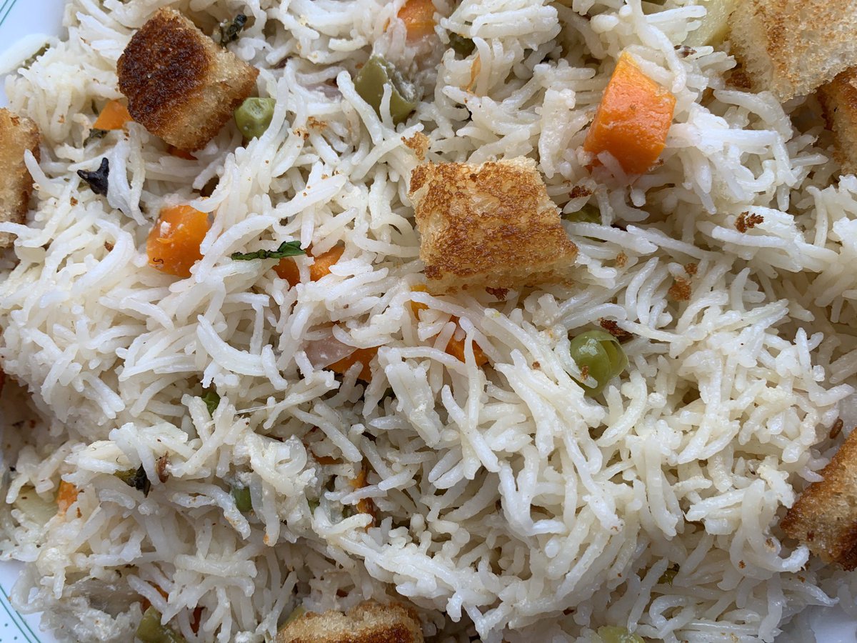 shanthiskitchen's tweet photo. Vegetable Brinji 🤤 #shanthiskitchen #RecipesForThePeople https://t.co/AiXgdPluh7