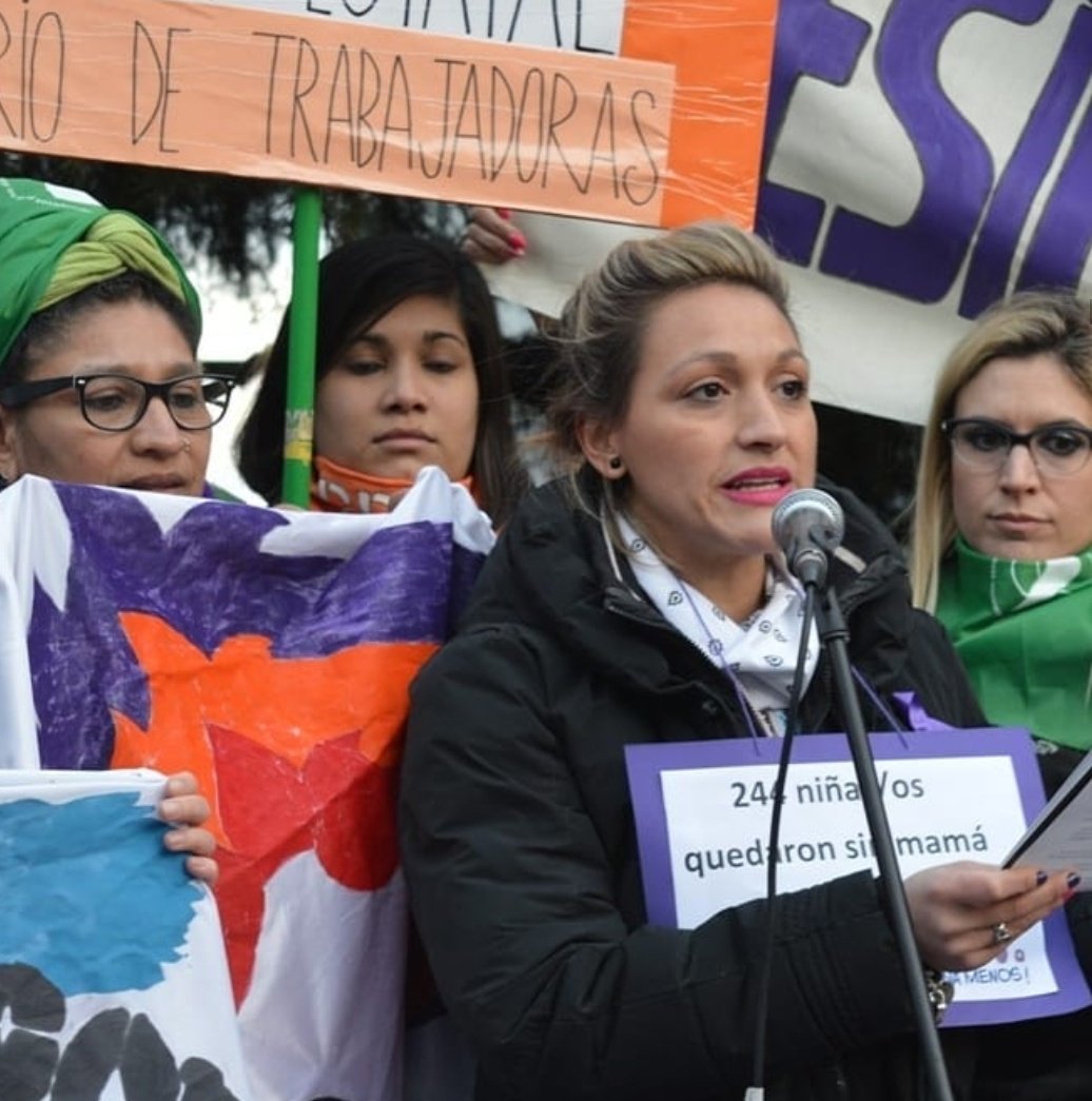 sofiradio19's tweet image. 💜 Y le volvemo a poner el cuerpo.... lo vamos a seguir haciendo 
#NiUnaMenos
💜 Éste #3J no paramos 💪