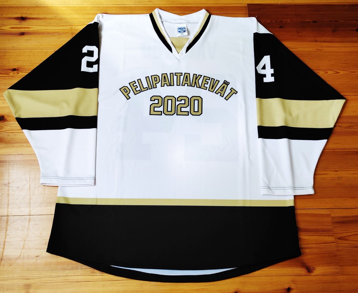 Liiga Sport Wear lahjoitti kampanjan tekijöille omat pelipaidat kiitoksena hyväntekeväisyystyöstä! 😍

Kiitos Liiga Sport Wear ja kaikki mukana olleet! PelipaitaKevään porukka toivottaa kaikille urheiluntäyteistä kesää!☀️ 

#PelipaitaKevät2020