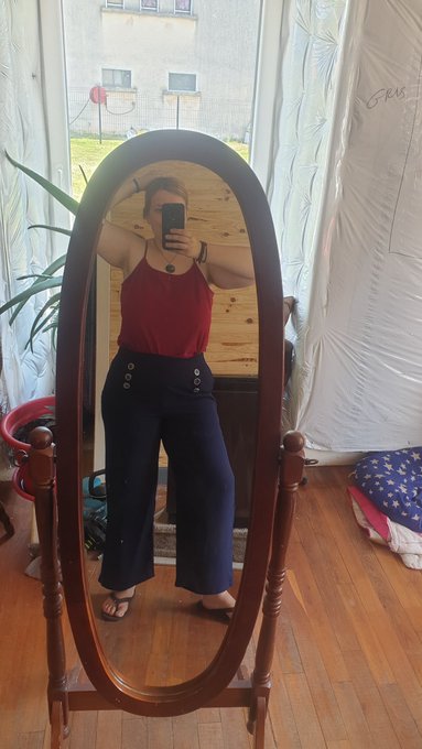 Les seuls personnes qui me font des r&eacute;flexions sur le fait que je porte pas de soutien-gorge, c'est ma