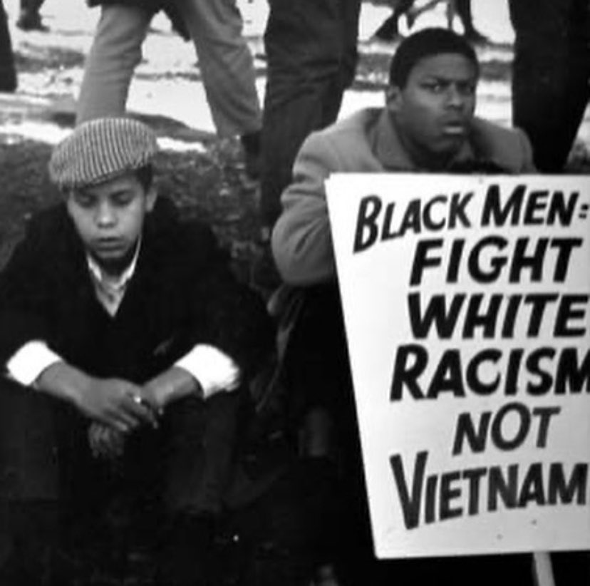 minizzy_'s tweet photo. A few images from the protest against the Vietnam War in 1967. 
If you’re a Vietnamese and you’re against the BLM movement, check your roots and educate yourself. They were there for us but you can’t be there for them? https://t.co/7DpoQ8Cm7n