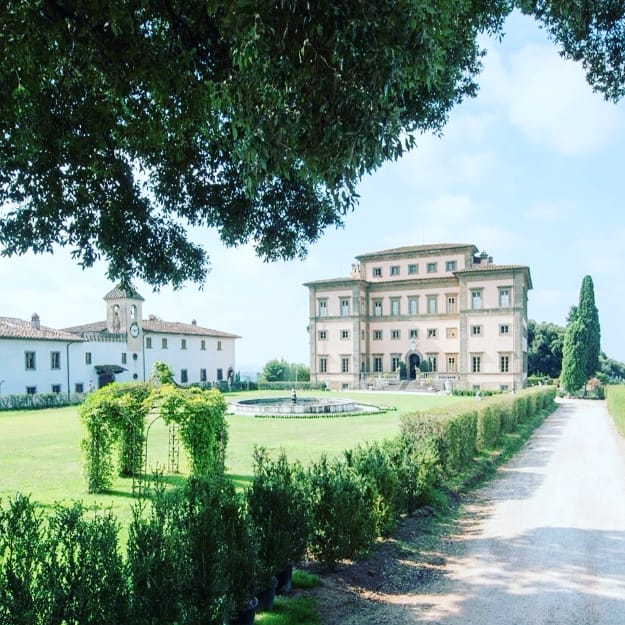 Qualcosa_DaFare's tweet photo. La voglia di uscire in questi giorni è tanta!

Oggi la nostra attenzione è caduta su Villa Rospigliosi.

Un edificio sobrio e maestoso al tempo stesso che si erge sui dolci colli della campagna che circonda Lamporecchio. 🌈
#qualcosadafare #Toscana
#borghitoscani #lamporecchio https://t.co/9oF2I6yVlA