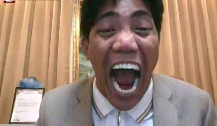WishEnao's tweet photo. Babe, anong nangyari?🤣🤣🤣 https://t.co/xCDcaIiNws