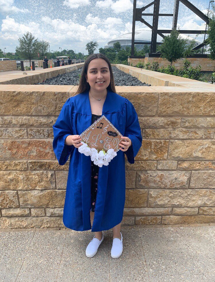 oh yeah i kinda graduated 😁🎓