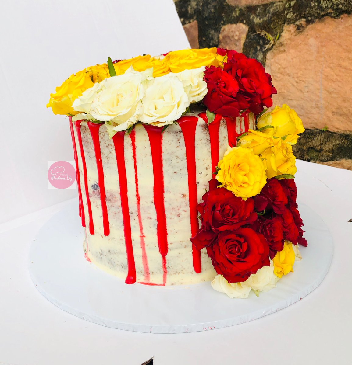 peachy_pastries's tweet photo. Cake de Rosas 🌹🌹🌹💛💛
#rosascake
#elitecake
#cakederosas https://t.co/HSoO9Mc8aY