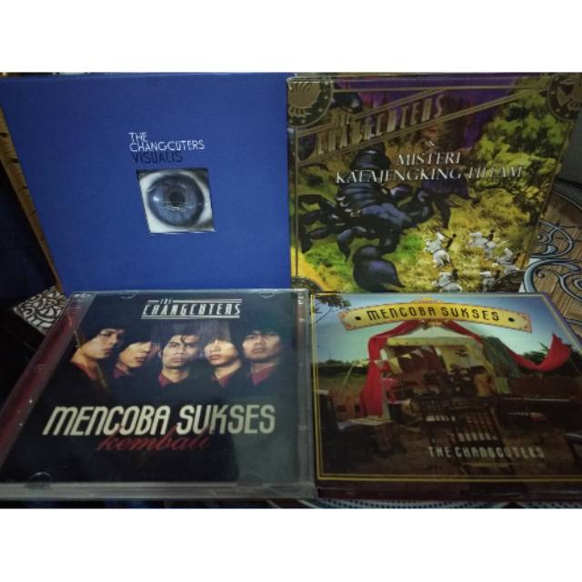 lestrneed's tweet image. Saya menjual Album The Ch... seharga Rp150.000. Dapatkan produk ini hanya di Shopee! shopee.co.id/ldt060718/5836… #ShopeeID