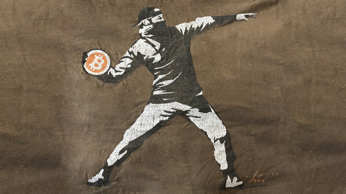 RebelCoinster's tweet photo. Burn down the banks so we can buy our freedom with #Bitcoin.

#GeorgeFloydRiots 
#GeorgeFloydProtests 
#GeorgeFloyd 
#COVIDー19 
#coronavirus 
#fintech
#DeFi https://t.co/J2J6cbQhNN