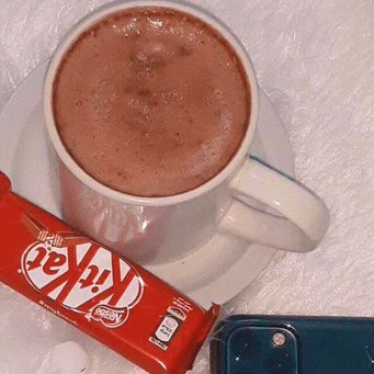 Shmook__123's tweet image. مدري وش آللي بخوآطركم    
لكن : عسىَ اللي تبونہ يصير 

صباح  الخير😊