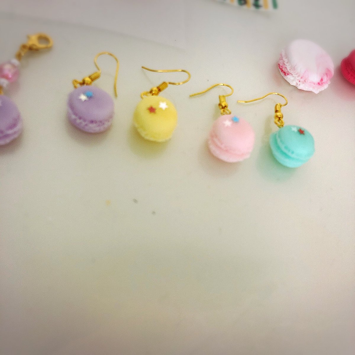 マカロンピアス