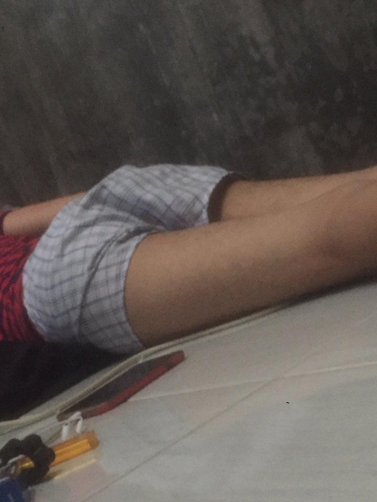 mingle_time's tweet photo. liat sempak bekas teman straight, ada bercak nya lgsg endusss🥰🥰 kenikmatan surgawi😔 pengen grepe dia tp takut.
#sempak #sempakbekas #brondongsange #gayjkt #gaymedan #crot #ngocokkontol https://t.co/VqhckUy19I