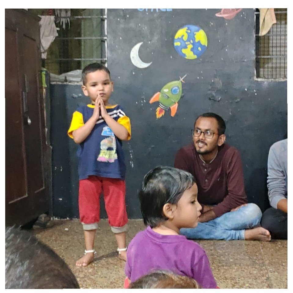 vit_socials's tweet photo. Few hours of life, engulfed with glorius actions!😇🤩
Heres throwback to some cheerful moments!

#help_one_inspire_many #vitsocials #pune #social #socialwork #throwback https://t.co/bxRYFgMHlP