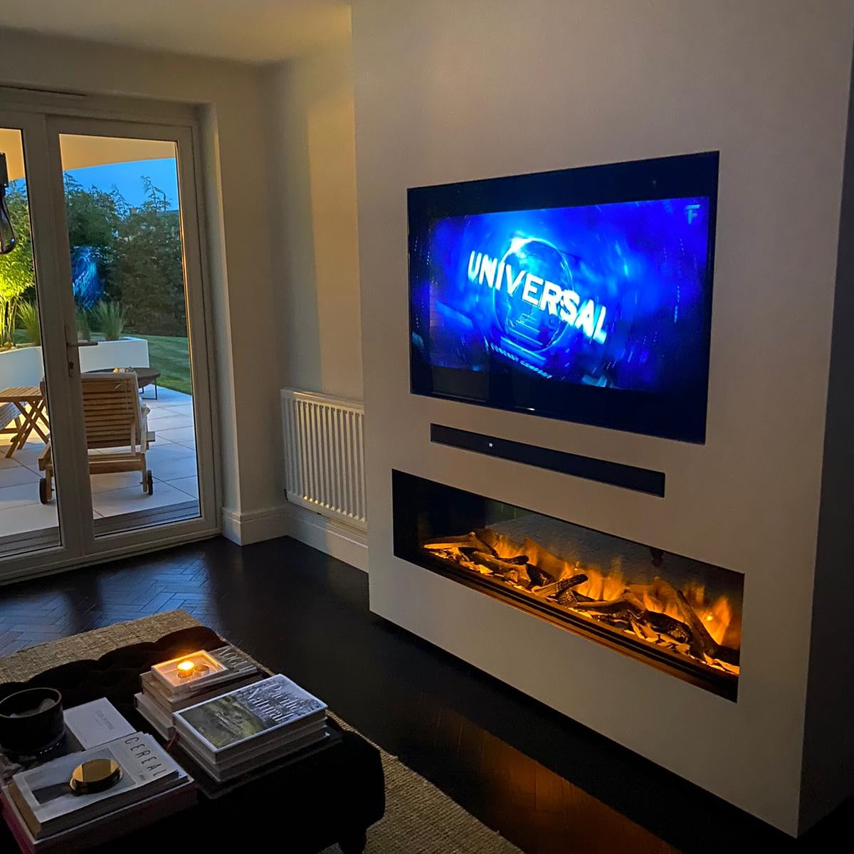Love a finished image!   One of our recent installs of the <a href="/Evonicfires/">Evonic Fires</a> E1500 Electric fire with bespoke false chimney breast. <a href="/chriscookck/">chris cook</a>  <a href="/jackevonic/">Jack Calvert</a>