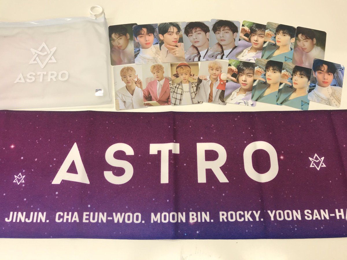 ? #ASTRO #아스트로 ? 明洞ポップアップストアトレカやスローガンが 