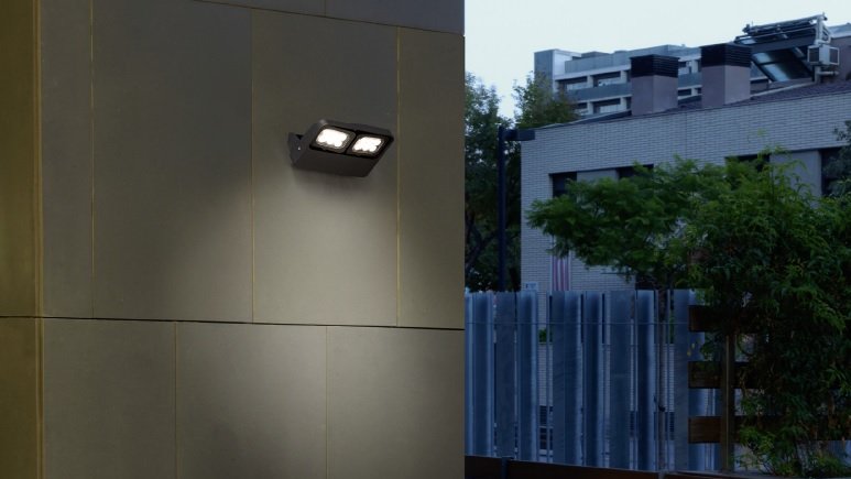 Leds C4 April outdoor wandlamp, creëer je eigen sfeer
dirkslichtadvies.nl/april-richtbar…