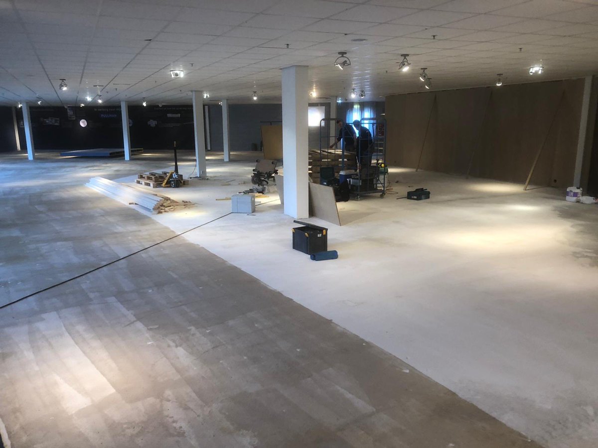 500 m2 aan bedekking verwijderd &amp; geschuurd bij een trouwe klant in Groningen.