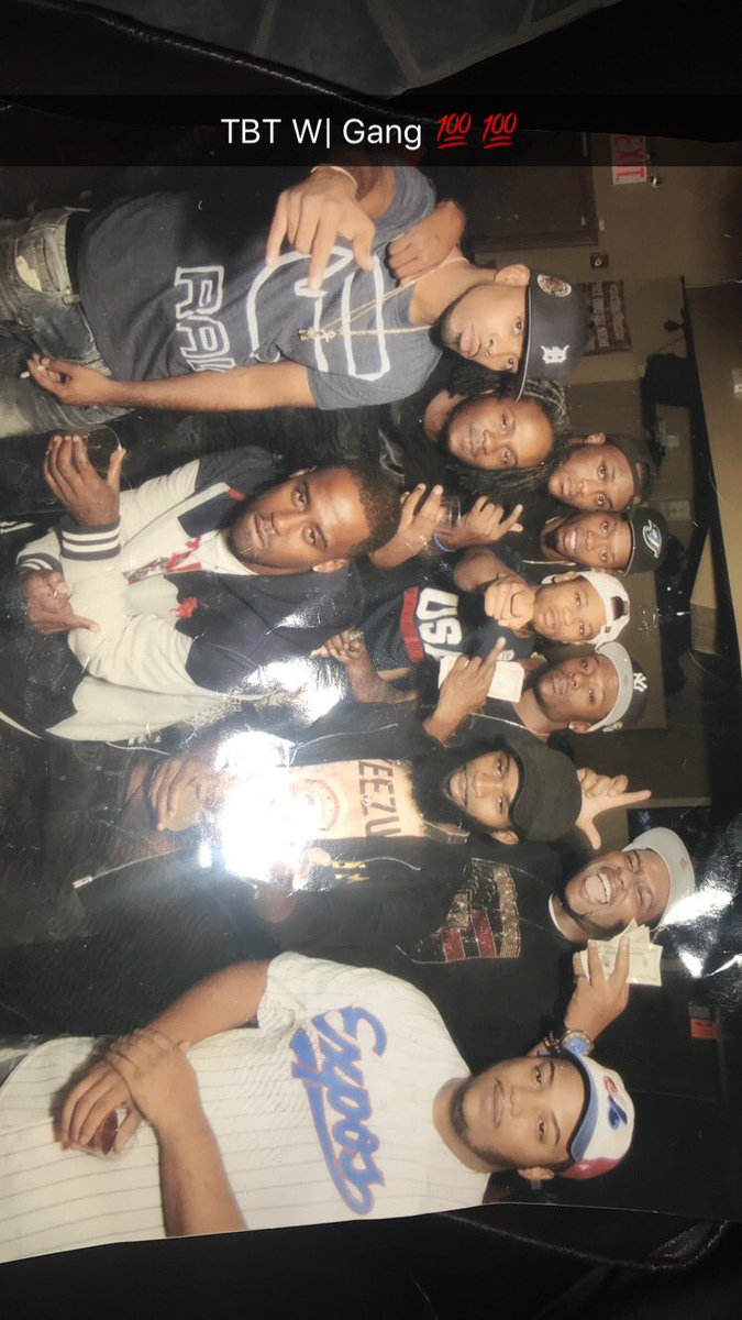 SpanishMamba27's tweet photo. #BlackLivesMattter This My Family ❤️🤞🏾 https://t.co/Vj4Ro3lwRZ