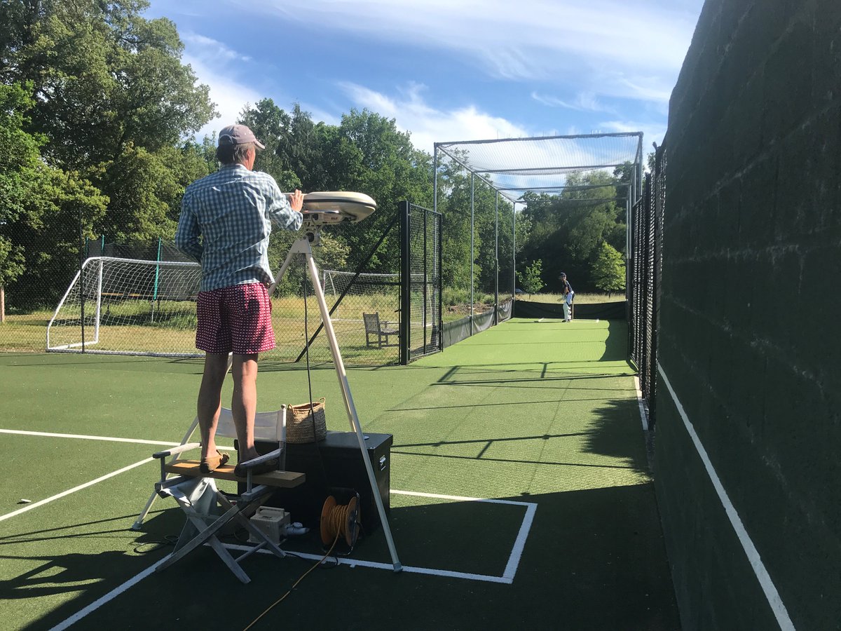 Last night we visited a project that was completed back in 2018 to witness the enjoyment it has provided the entire family during the last few months in lock down. This multi-use facility that we constructed for a private client in Hampshire has been a huge success! #fieldform