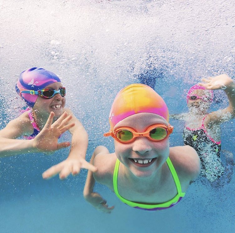 SwimtasticSWFL's tweet image. We’re coming for you.1 week until we can jump back in &amp;amp; get back to the joy of swimming! To book lessons/make class changes before we reopen give us a call at (239)471-3035 #wereback #reopening #smartfishswiminschools #swimtasticswfl #usaswimming #tyr #backtothepool