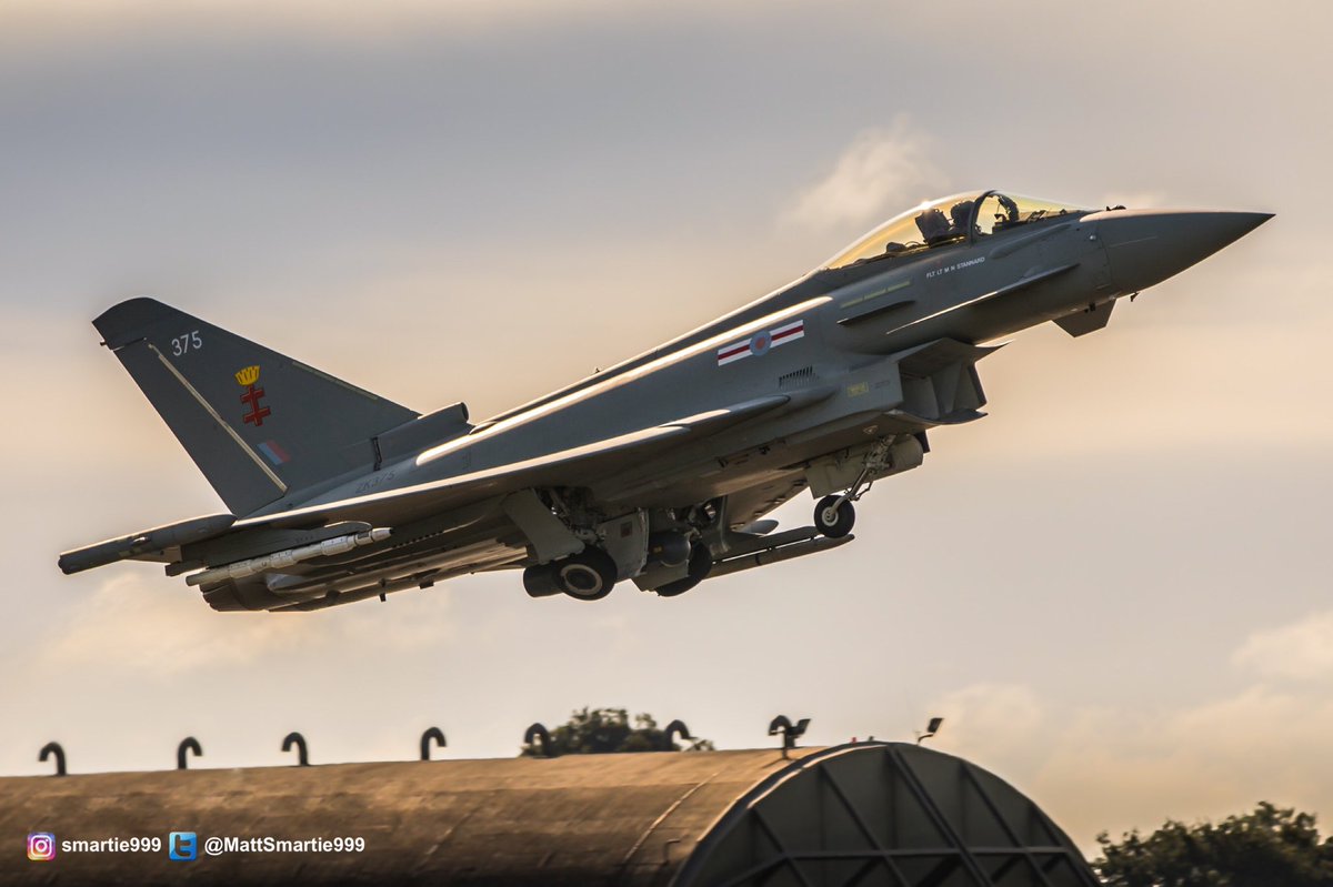 Take off by a @41RTES @eurofighter Typhoon from @RAFConingsby @ThePhotoHour @BAESystemsAir @No41Association #AvGeek #aviation #aviationphotography