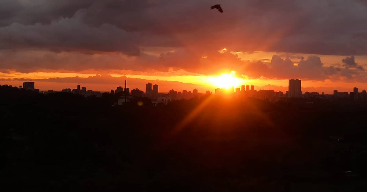 Ritu23545853's tweet photo. #myroomview #bestexperience #afterrain #cleansky #awesomeview♥️🌄🌇🌤️ https://t.co/zTdEivho0Z