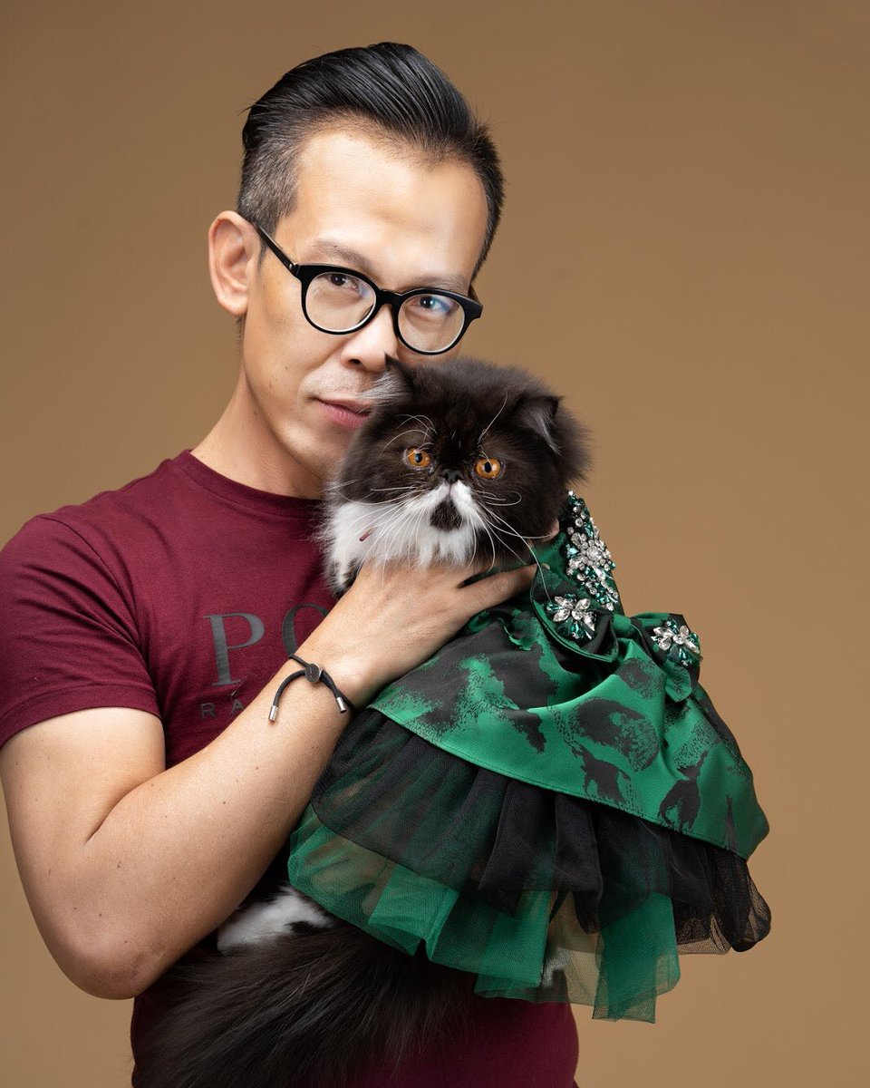 mankajang29's tweet photo. Bila 🐈pon nk MELARAM masa musim perayaan kan.btw comel je Money ne https://t.co/ZG0DB3mr5X