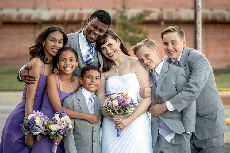 https://citydadsgroup.com/blog/blending-families-mixed-race.