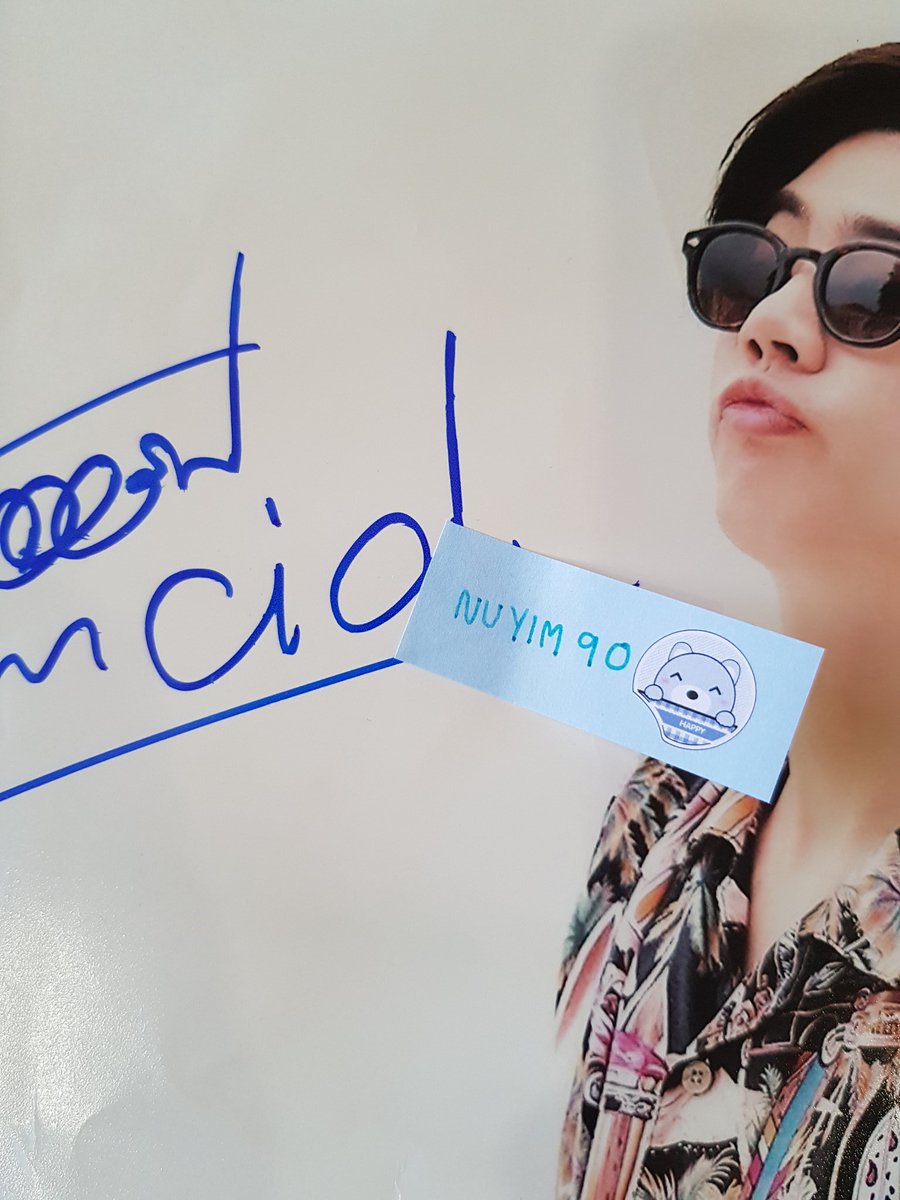 misoyim90's tweet photo. แจกด้วยค่า แจกรูปออฟจุมพลพร้อมลายเซ็นจริง 1 รางวัล กติกา เมนชั่นตอบทวิตนี้ว่าชอบออฟเพราะอะไรพร้อมติดแท็ก
#2MillionOffTumcial
#ออฟจุมพล
หมดเขตเที่ยงคืนนี้ค่ะ ^^ https://t.co/gk3msT5GpL