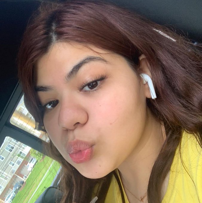 tb to when my skin was perfect https://t.co/A5vFrWyqmB<a href="/tag/theselateasf"class="tags"><span>#theselateasf</span></a>